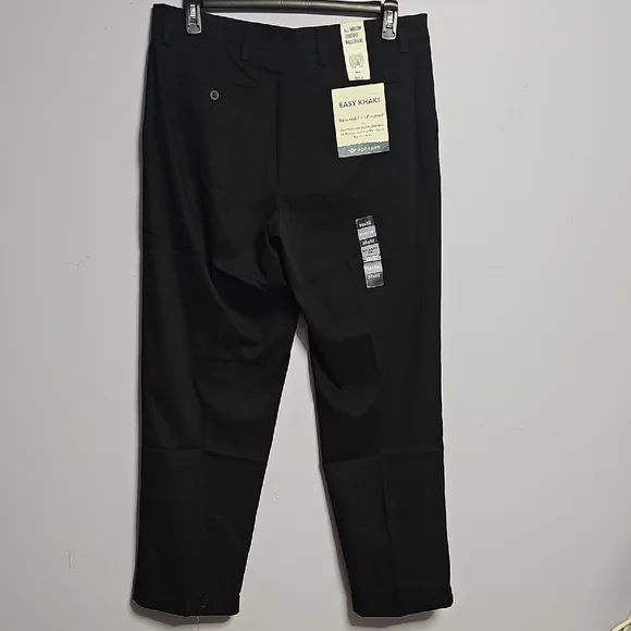 Men's Dockers Black Khaki Comfort‎ Waistband Relaxed Fit Pants With Pleats - Picture 3 of 7